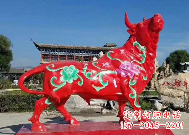 泸州玻璃钢红牛雕塑