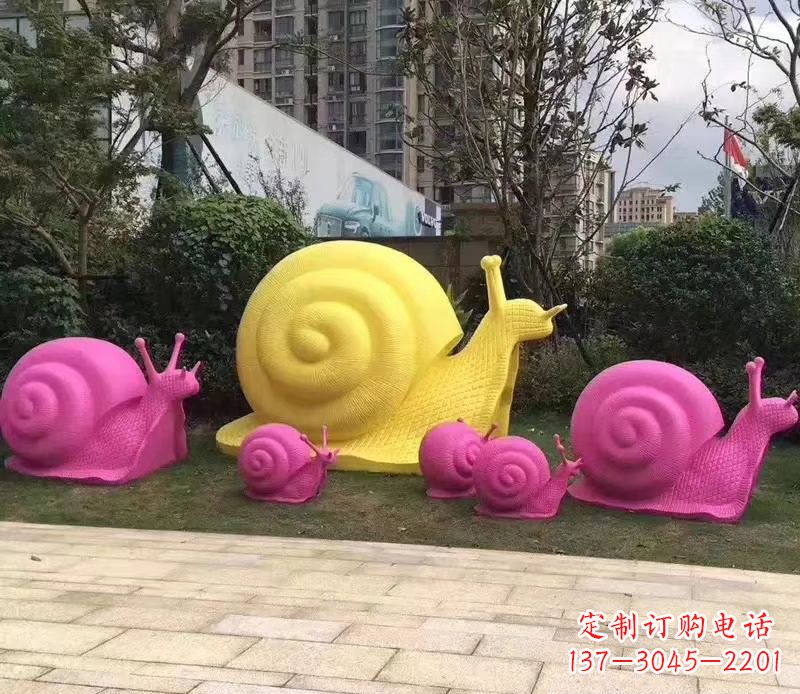 泸州玻璃钢彩绘蜗牛雕塑