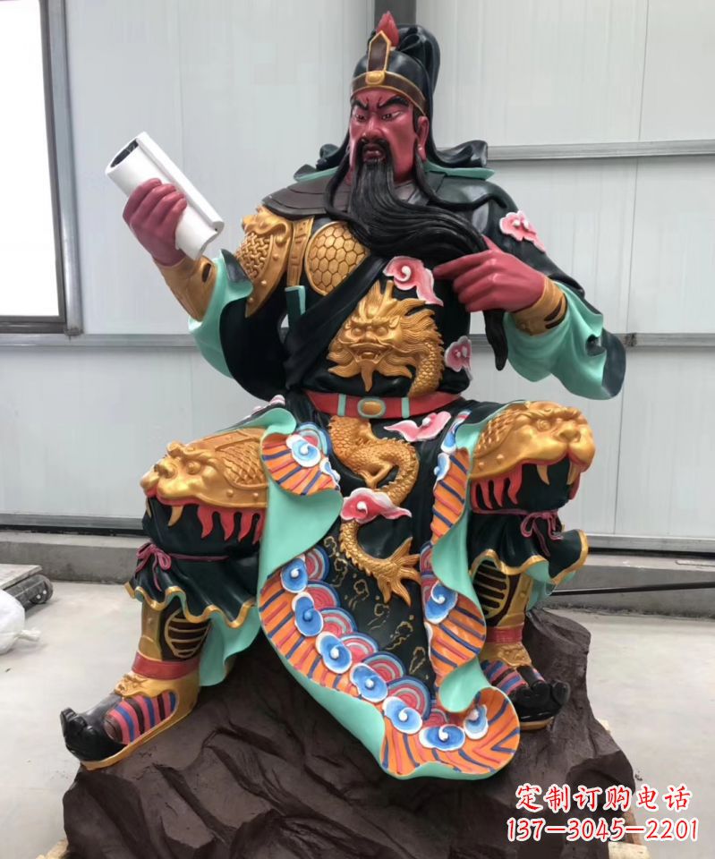 泸州玻璃钢彩绘关公雕像艺术之美