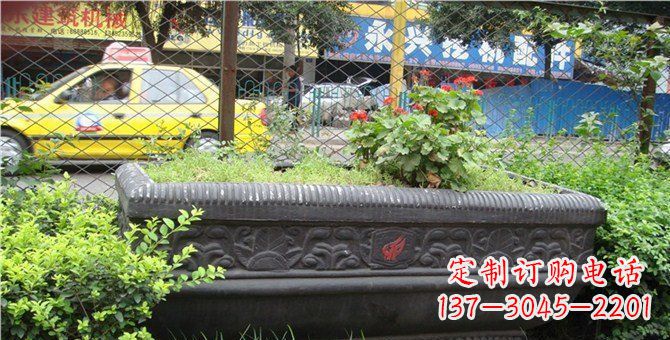 泸州玻璃钢仿铜花盆雕塑精美工艺结合现代科技