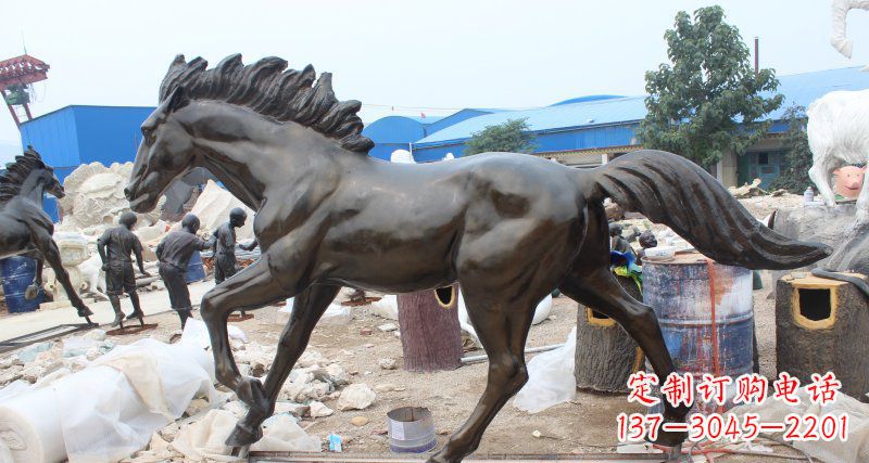 泸州玻璃钢仿铜马广场动物雕塑精美雕塑装点繁华城市