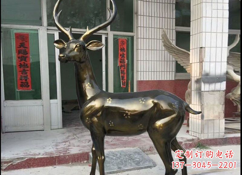泸州玻璃钢梅花鹿雕塑精美的艺术瑰宝