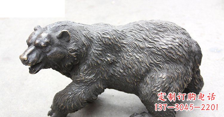 泸州以玻璃钢制作的北极熊雕塑