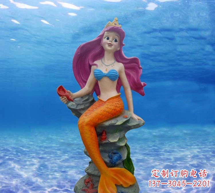 泸州玻璃钢雕刻的美人鱼