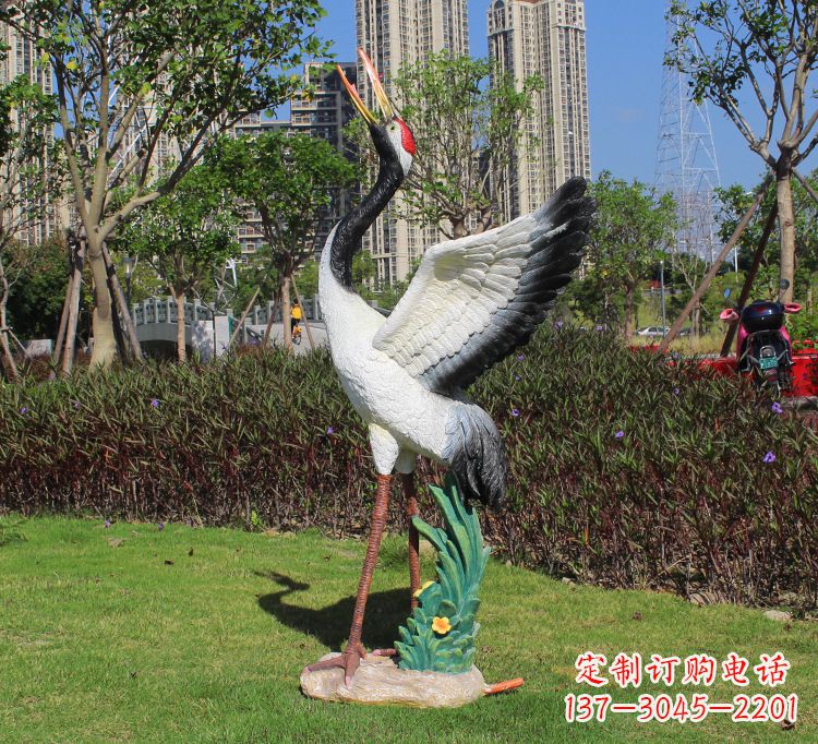 泸州仙鹤雕塑玻璃钢的艺术之美