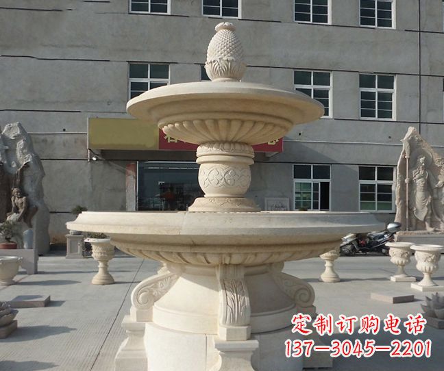 泸州菠萝雕塑点缀小区景观的精美艺术品