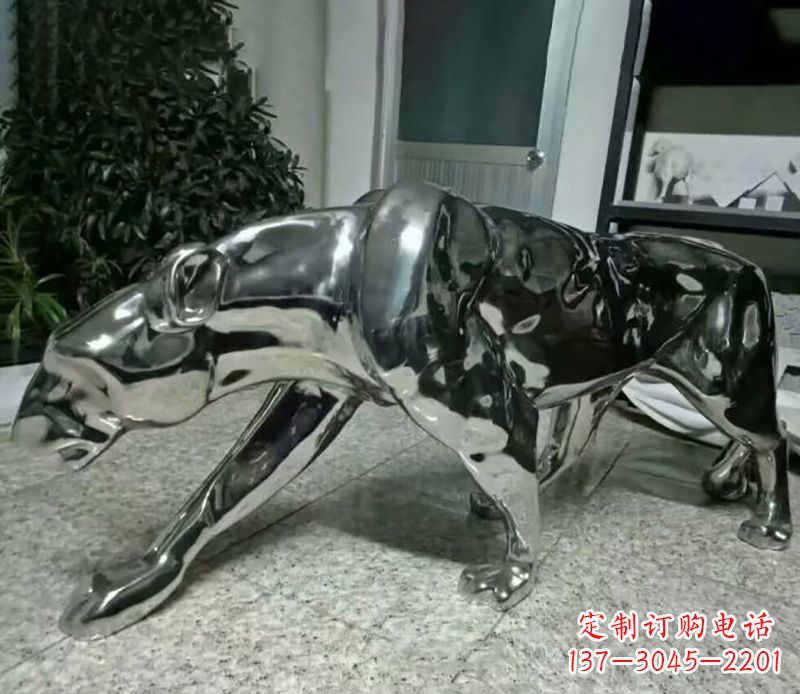 泸州精美绝伦的不锈钢豹子雕塑