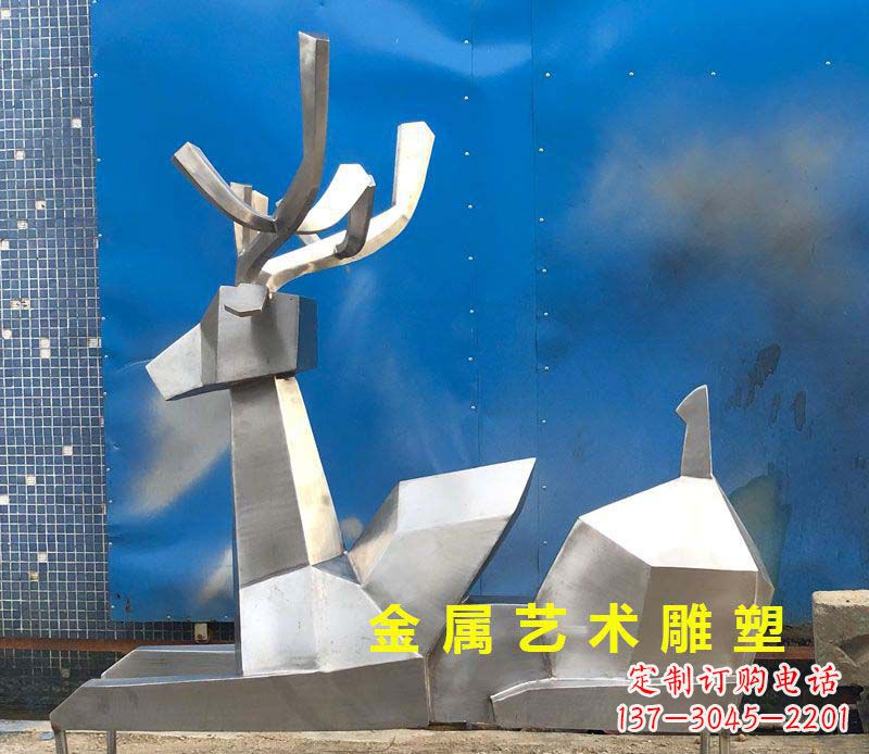 泸州不锈钢别墅几何鹿雕塑——别出心裁的艺术灵感