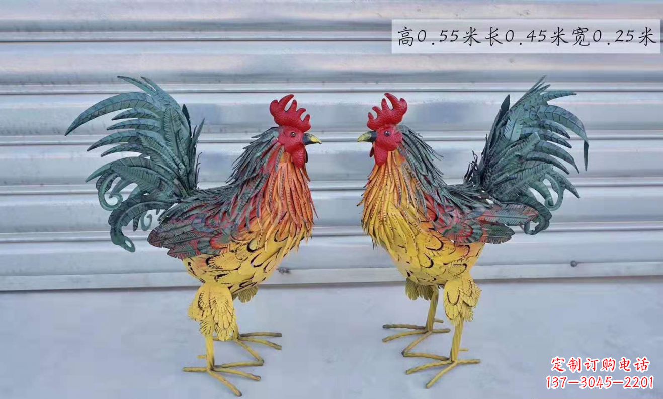 泸州不锈钢彩绘公鸡雕塑——景观雕塑的精彩绽放