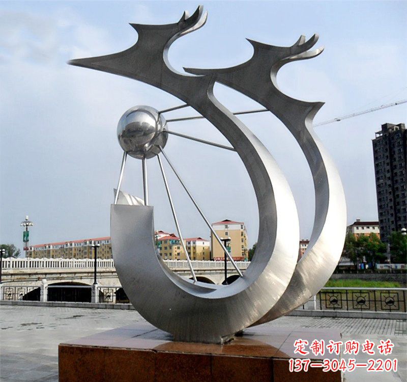 泸州不锈钢双龙戏珠雕塑精美绝伦