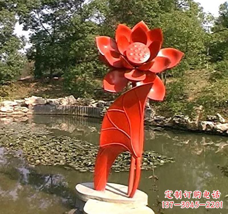 泸州不锈钢荷花雕塑激发城市艺术灵感