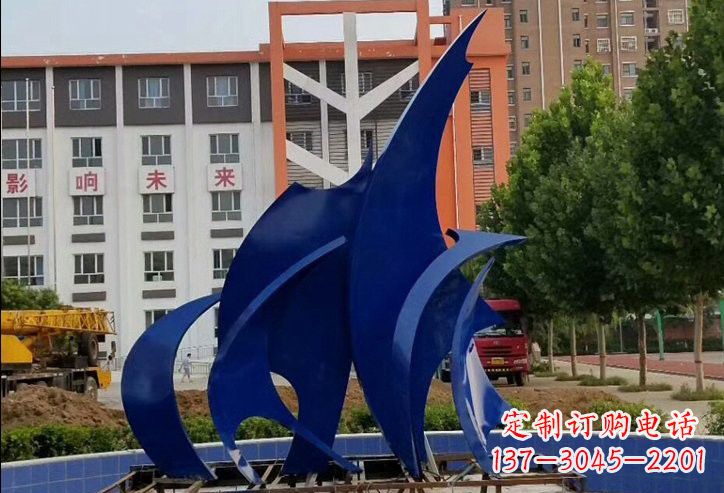 泸州不锈钢船帆雕塑象征着自由和希望