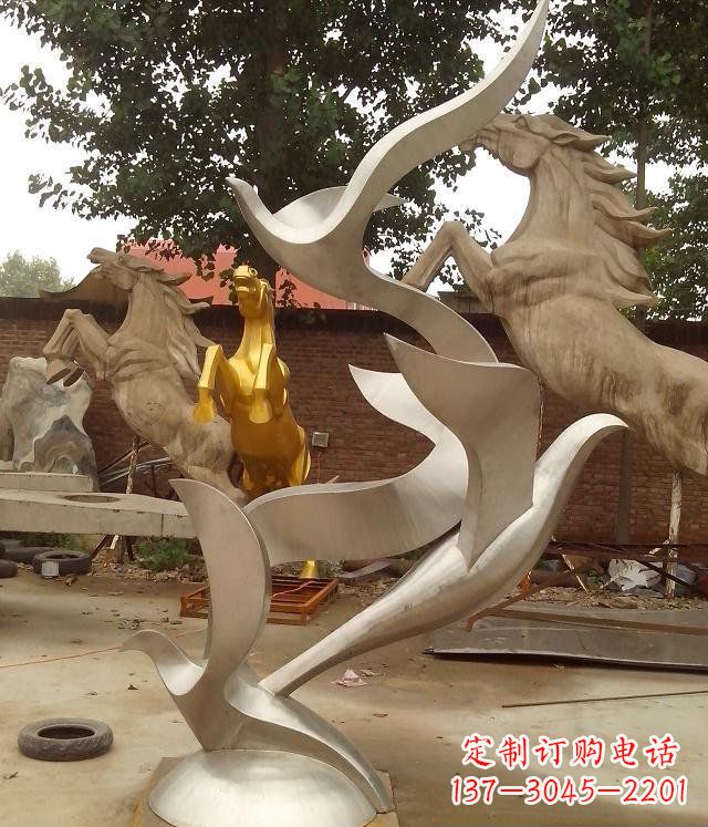 泸州精美不锈钢鸽子雕塑