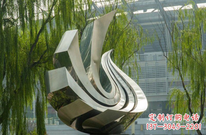 泸州不锈钢和平鸽雕塑象征和平与信仰