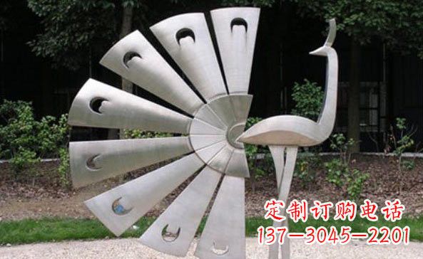 泸州不锈钢孔雀雕塑美丽而持久