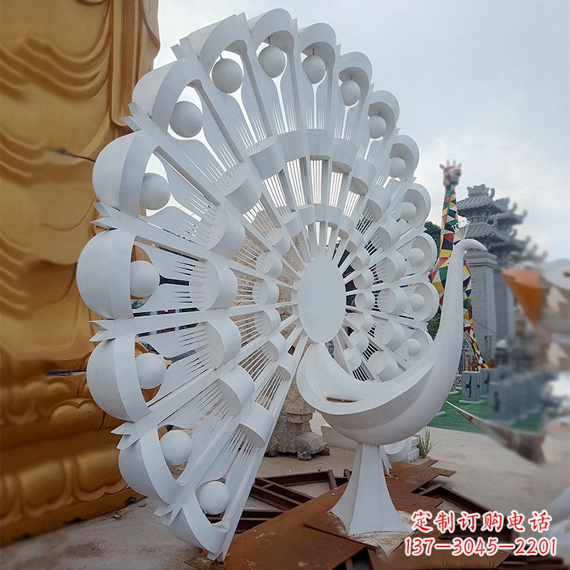 泸州不锈钢孔雀雕塑精美雕刻的艺术精品