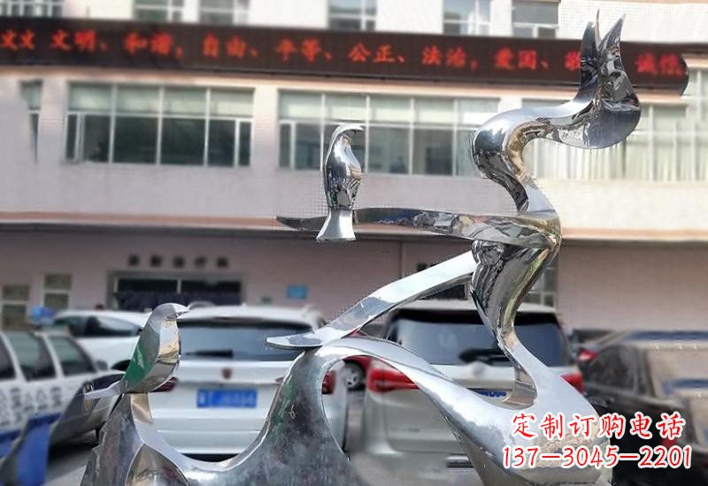 泸州表达和平的不锈钢鸽子雕塑