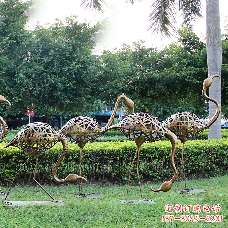 泸州不锈钢仙鹤雕塑摆件美丽的园林装饰