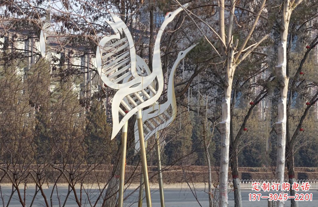 泸州不锈钢仙鹤雕塑精致的艺术之作