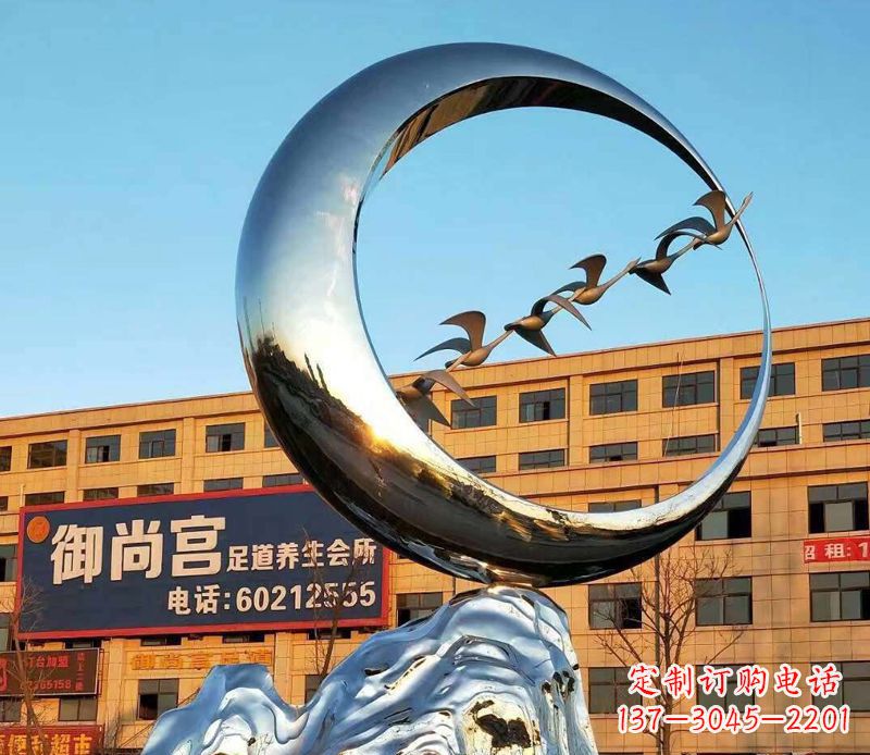 泸州不锈钢大雁雕塑象征着生机勃勃的美丽