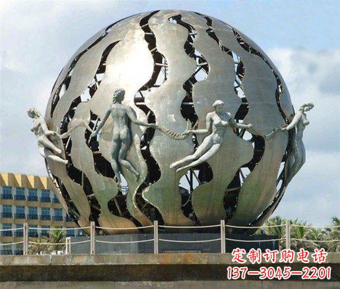泸州不锈钢地球雕塑一座精致而又充满着力量的艺术作品