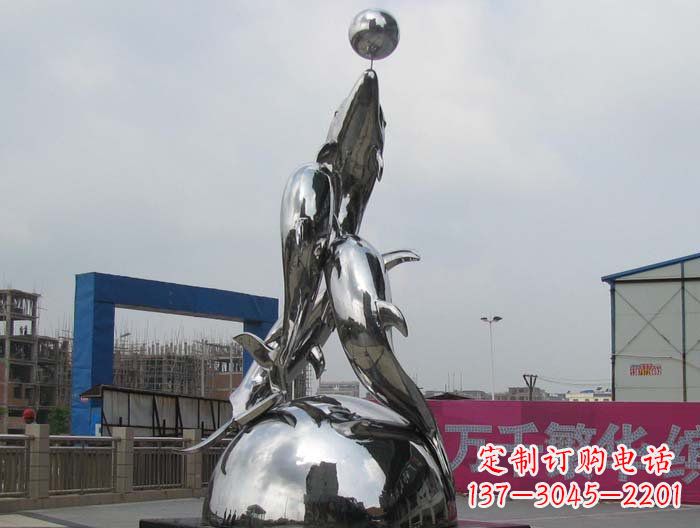 泸州海豚雕塑精美细腻的艺术品