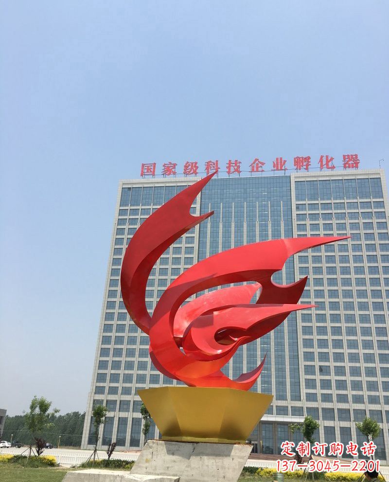 泸州不锈钢凤凰雕塑一种具有传统文化内涵的艺术品