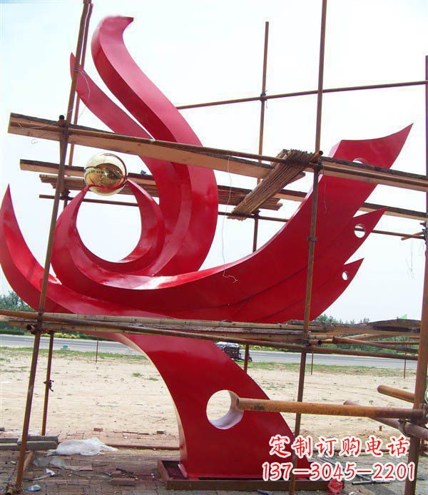 泸州凤凰展翅高飞——不锈钢凤凰明珠广场景观雕塑