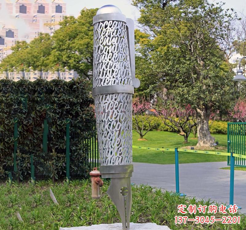 泸州精致不锈钢钢笔雕塑