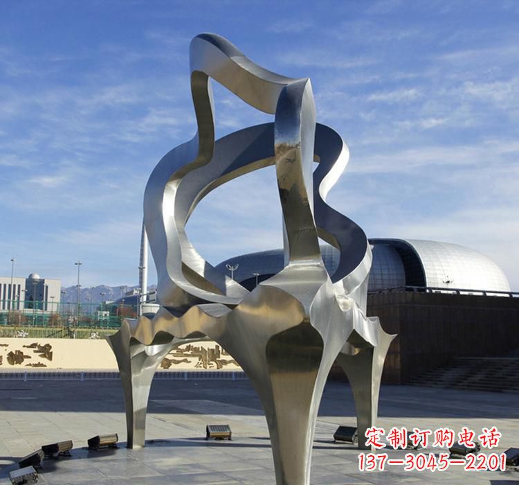 泸州不锈钢钢琴雕塑让音乐穿越时空