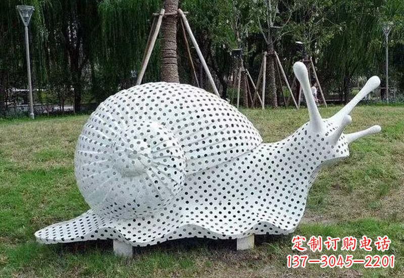泸州不锈钢公园里的蜗牛雕塑