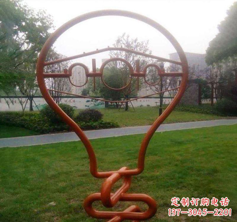 泸州不锈钢灯泡雕塑点亮城市之美
