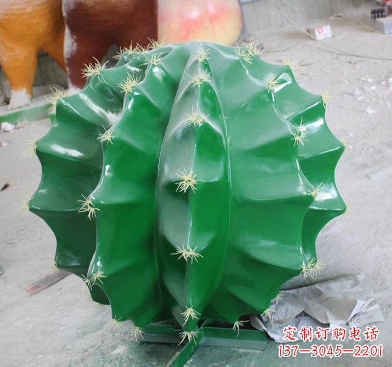 泸州不锈钢仙人掌雕塑给公园景观增添灵动之美