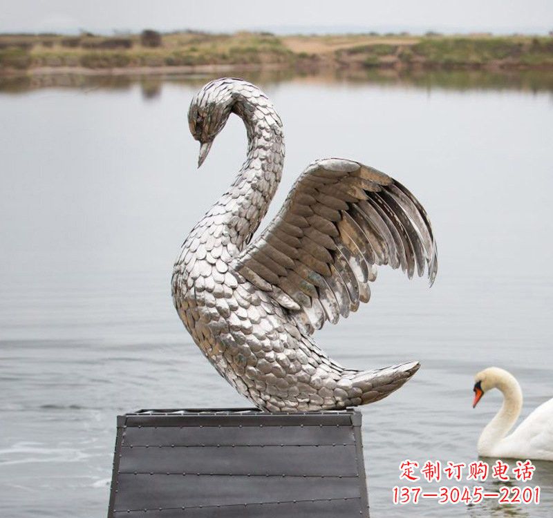 泸州不锈钢雕刻的优雅天鹅