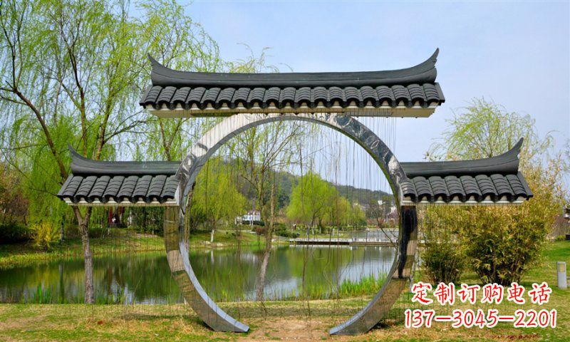 泸州不锈钢公园月亮门雕塑传承中华文化