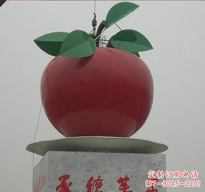 泸州不锈钢苹果雕塑一件充满艺术气息的作品