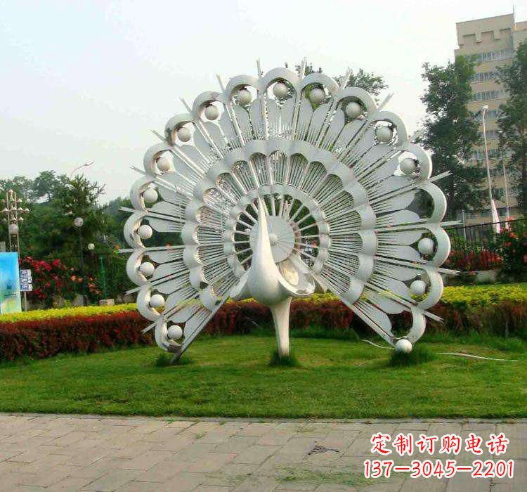 泸州不锈钢孔雀雕塑艺术与美的完美结合