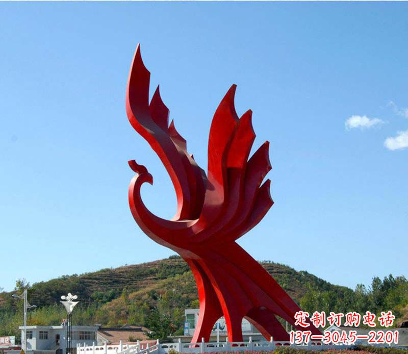 泸州璀璨凤凰不锈钢广场上的艺术之美