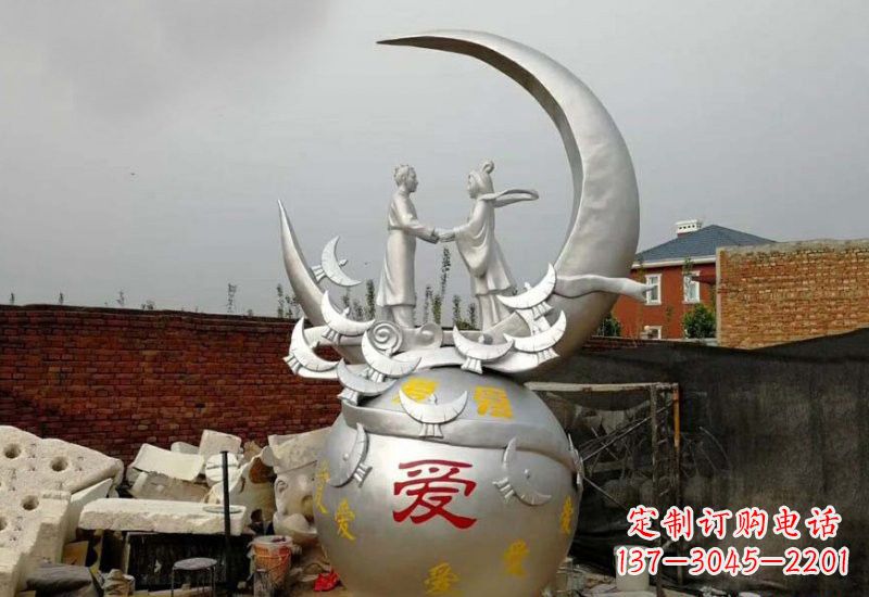 泸州牛郎织女传说的不锈钢雕塑
