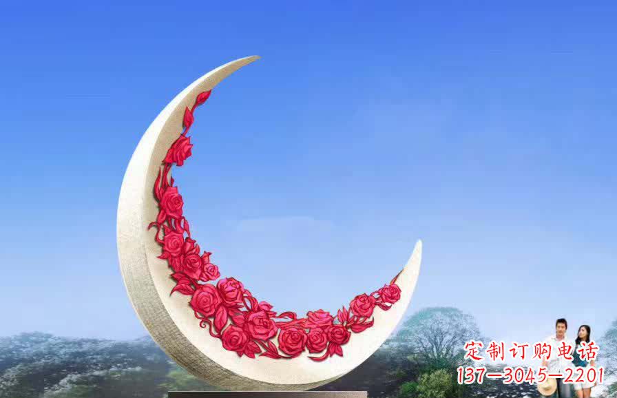 泸州不锈钢广场月亮雕塑月光下的璀璨美景