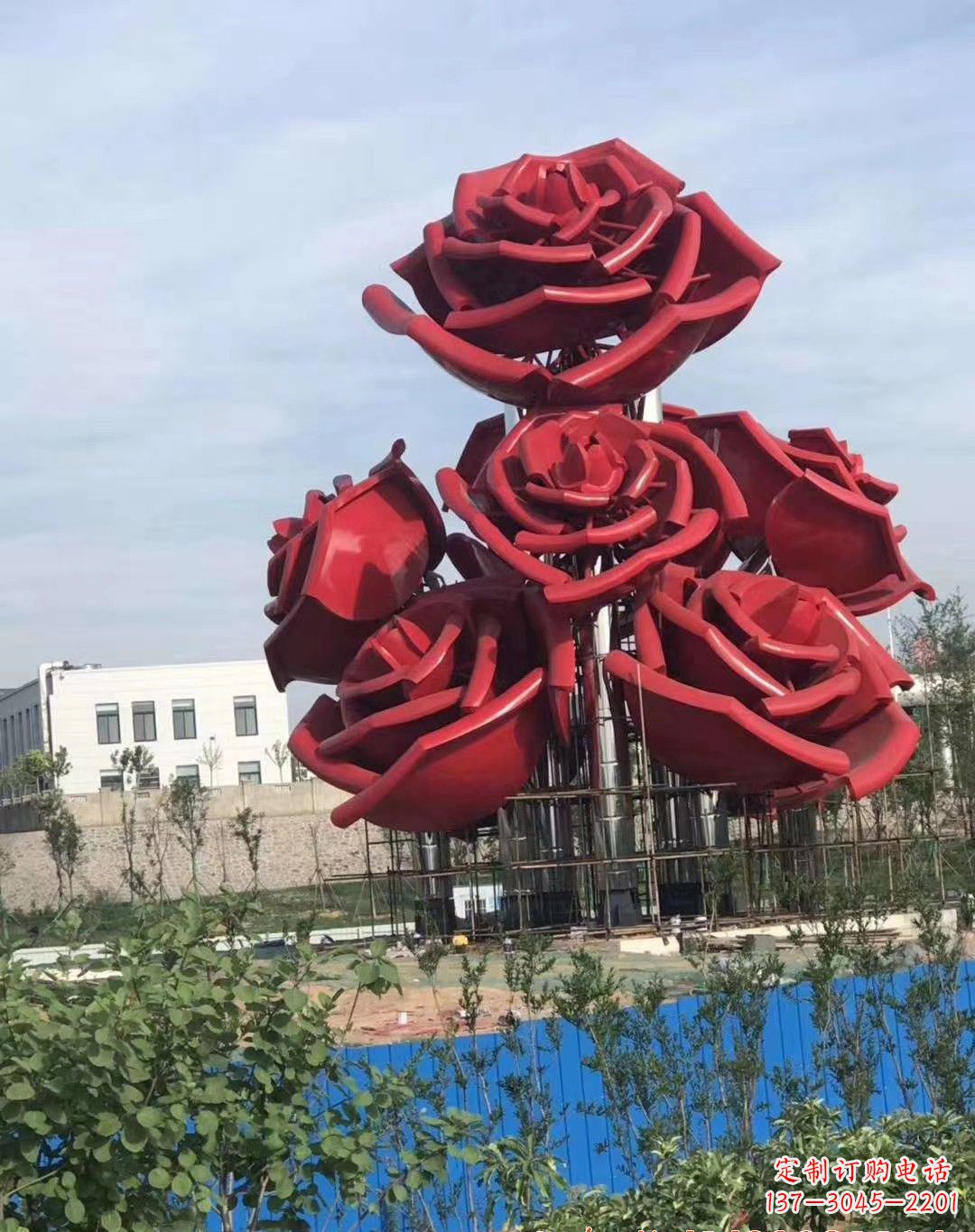 泸州不锈钢玫瑰雕塑象征爱与美