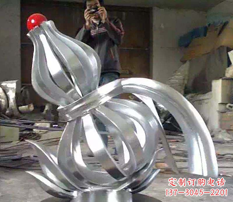 泸州不锈钢葫芦雕塑艺术与科技的完美结合