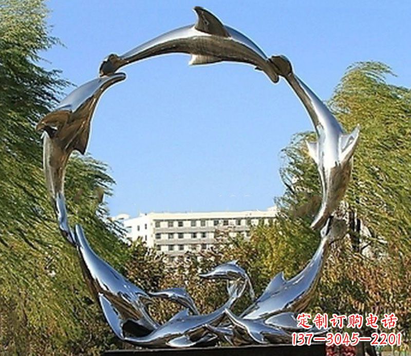 泸州该雕塑的内容、设计理念和文化意义。