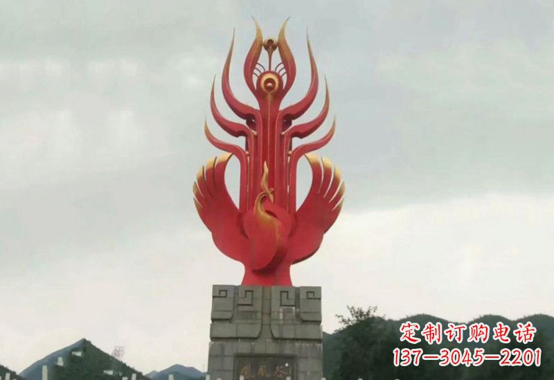 泸州凤凰雕塑美丽传奇的象征