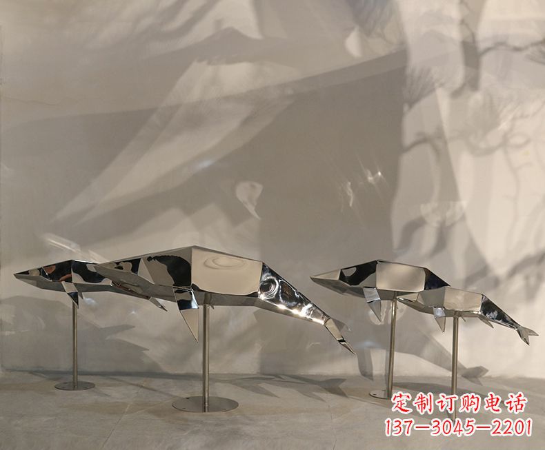 泸州不锈钢海豚雕塑——精致的艺术形式