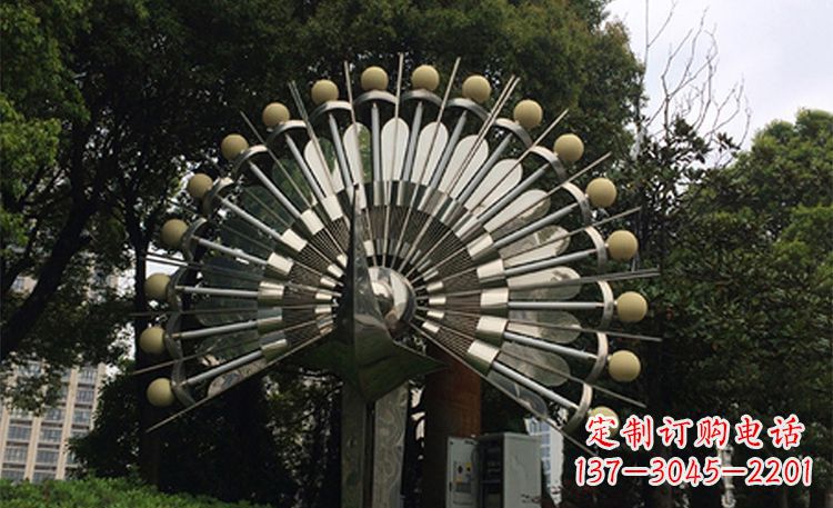 泸州美丽的不锈钢孔雀雕塑