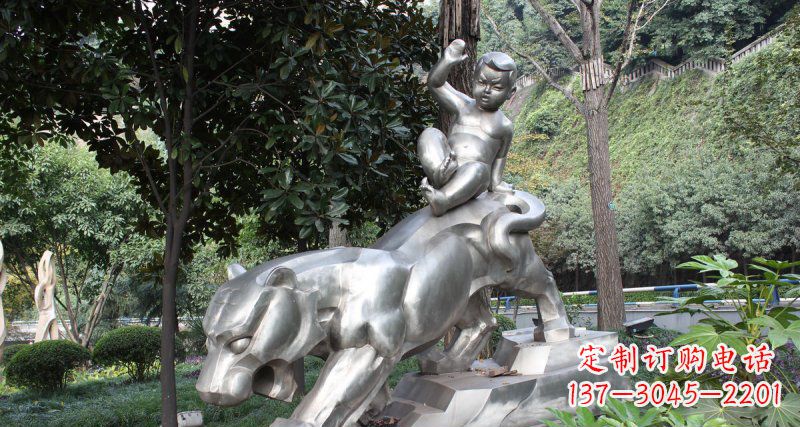 泸州不锈钢老虎雕塑美丽而又可爱
