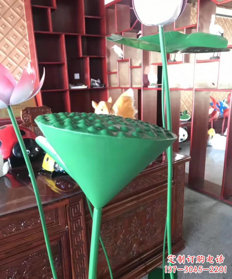 泸州不锈钢莲藕雕塑引领现代景观艺术