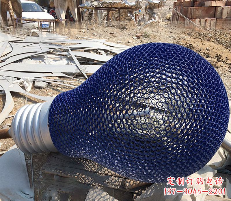 泸州不锈钢镂空灯泡雕塑精美灯光装置