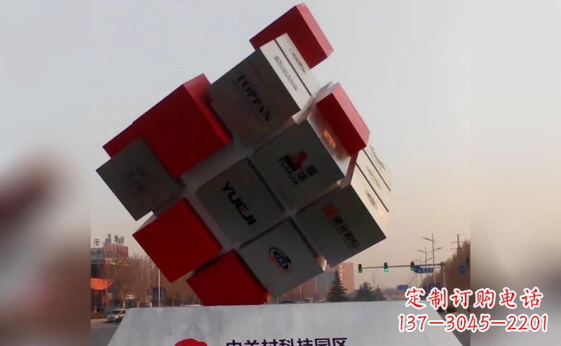 泸州不锈钢魔方雕塑艺术精灵的精彩表现